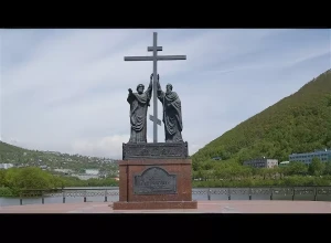 Памятник Петру и Павлу